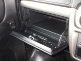 豊富な収納で、いつもすっきりとした車内、ほしい場所にちょうど良い収納を備えました。
