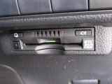 ETC2.0車載器は高速道路上に設置されたITSスポットと双方向通信を行い、ETC機能に加え安全運転をサポートする交通情報を提供してくれます♪