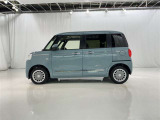 両側パワースライドドア付きだから、狭い駐車スペースなどでの 乗り降りラクラク!小さなお子さまのいるご家庭には嬉しい装備。