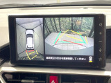 【パノラミックビューモニター】専用のカメラにより、上から見下ろしたような視点で360度クルマの周囲を確認することができます☆死角部分も確認しやすく、狭い場所での切り返しや駐車もスムーズに行えます。