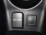 シガーソケット用の充電器が使用可能です!