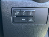 車線逸脱防止等の安全装置が付いております。