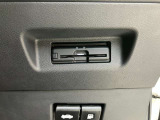 ETCを装備。これで高速道路の料金所もノーストレス。ノンストップで通過します。