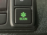 ★ECONスイッチ★ エコドライブを加速しよう!スイッチをONにすると、運転の仕方によるロスを抑え込み燃費をよくするようクルマが頑張ります(*^ー^*)燃費向上にチャレンジ♪