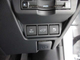 電気式フューエルリッドオープナーが付いています。