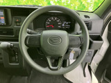 手に馴染むステアリングで、快適なドライビングを実現します。操作性も高く、運転しやすいでしょう。