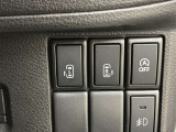 パワースライドドアの開閉スイッチです!運転席に座ったままでも操作することもできるので便利です♪