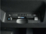 ◆ETC2.0装着◆進化したドライブ体験。料金収受システムだけだったETCが生まれ変わって、高速道路を賢く使うETC2.0に進化しました。多彩な情報サービスが便利で快適なドライブ体験を提供します。