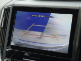 Rカメラの映像も、ナビゲーション画面に大きく表示されます