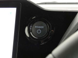 キーを取り出さずにドアを施錠&解錠。クルマの始動も可能です。
