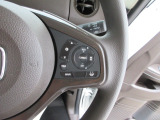 Hondaセンシングの機能のひとつ、アダプティブクルーズコントロール付!アクセルから足を離しても設定したスピードと前車との車間を保ち走行してくれます!車線維持もアシスト☆高速道路で疲労軽減ですね☆