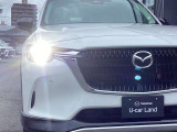アダプティブLEDヘッドライト カメラや車速センサーと連動して、ハイ、ロー、ワイドローのLEDライトを常に最適な配光に自動制御する優れものです!
