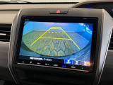 【バックカメラ】リバースにするだけで映ります、後方の安全確認や、狭い駐車場での車庫入れ、雨の日や夜間など視界の悪い時に便利です!安全にバックする為には欠かせない装備です。