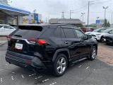 ご納車前にはエンジンオイル・オイルエレメント等を交換して、トヨタディーラーのエンジニアがしっかりと整備を致します。交換部品などに付いては、スタッフまでお尋ねください。