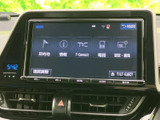 使いやすいインターフェースで快適なドライブをサポートします。豊富な機能が毎日の移動をより便利に、そして楽しくします。