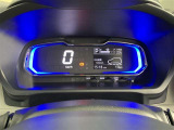 見やすさと先進性を両立したデジタルメーター