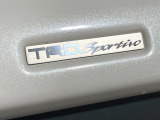【TRDエアロ】人気のTRDエアロを装備!クルマの外観がよりスタイリッシュになり、街中で存在感あふれる1台に♪将来買い替える時にもリセールに影響しやすく、価値ある人気の装備です!