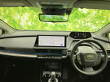 運転席からの視認性を高め、安全な駐車をサポート。ガイドライン表示で、距離感も把握しやすく、初心者の方でも安心です。