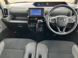洗練されたデザインで、使いやすさを追求したナビ・オーディオ一体型です。運転席からの操作も簡単で、快適なドライブをサポートします。
