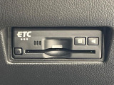 【ETC】高速道路の料金所をストレスなく通過!話題のスポットやサービスエリアに多い「スマートIC」利用時は必須のアイテムです。当店でセットアップを実施、ご納車当日からすぐにご利用いただけます!