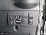各種スイッチ類です。