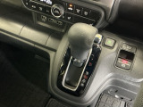 発進時から滑らかに加速する無段階変速のCVTはストップ&ゴーの多い街の中も快適です