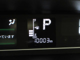 たとえばダイハツのお店にある、たくさんのスマアシ搭載車は、正常に作動する事をしっかり確認します。