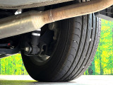 お車を安心してお乗りいただく為には、足回りの定期点検が欠かせません。サービスサポート(有償保証)では無料点検もご提供しており、安心のカーライフをお過ごしいただけるサポート体制が整っています。