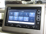 ナビゲーションは純正メモリーナビ(VXM-224VFi)を装着しております。AM、FM、CD、DVD再生、Bluetooth、音楽録音再生、フルセグTVがご使用いただけます。