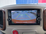バックカメラが装備されてるから、駐車場での車庫入れもカメラで確認が出来るので安心。