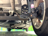 お車を安心してお乗りいただく為には、足回りの定期点検が欠かせません。サービスサポート(有償保証)では無料点検もご提供しており、安心のカーライフをお過ごしいただけるサポート体制が整っています。