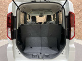 ■充実のアフターサービス■ 車の販売はもちろん、自社整備工場・自社鈑金工場・オイル交換&点検専門店舗を完備しておりますので納車後もお客様のカーライフをトータルでサポートいたします。