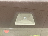 【ホンダセンシング】走行中に前方の車両等を認識し、衝突しそうな時は警報とブレーキで衝突回避と被害軽減をアシスト。より安全にドライブをお楽しみいただけます。