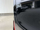 バックドアにU3サイズのへこみがございます。