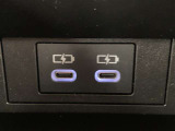 2.1AのUSBポートです。
