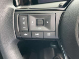 手元でナビの音量調整等が出来るのでナビの操作によるわき見運転を防止することが出来ます。