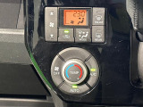 車内空調は&rdquo;AUTOエアコン&rdquo;にお任せ。運転に集中出来ますよ!