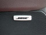 BOSEサウンドシステムを搭載しています。BOSE社と共同開発により車種専用チューニングが施されています。良質なサウンドでお好きな音楽をお楽しみください。