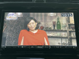 停車中には、地上デジタル放送をお楽しみいただけます。長距離移動の休憩時間に、番組視聴でリラックスした時間をお過ごしください。