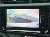 【バックカメラ】駐車時に後方がリアルタイム映像で確認できます。大型商業施設や立体駐車場での駐車時や、夜間のバック時に大活躍!運転スキルに関わらず、今や必須となった装備のひとつです!