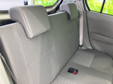 運転席周りはシンプルで使いやすく、すぐに操作に慣れることができます。安全運転をサポートする機能も充実。