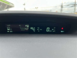 広く開けた前方視界と視線移動の少ないセンターメーターが安全運転をサポートします。昼間でもくっきり見やすく、知りたい情報を一目でキャッチすることが出来るんです!!