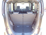 ◆定員乗車時のカーゴルームです。普段のお買い物の荷物やたくさんの収納が可能です。