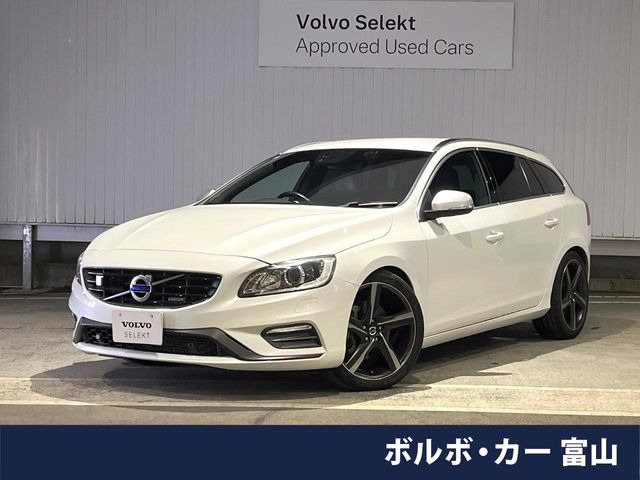 V60 T6 AWD Rデザイン4WD 