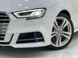 Audiは創業者であるホルヒの「いかなる時代においても第一級の素材を用い、操縦安定性に優れ、さらに進歩的なクルマの製造を目指す」という考え方に則り、こだわり抜かれたインテリアを目指しています。
