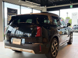 かわいいテールのデザインはほかの車にはない魅力があります。ひと目で&ldquo;MINI&rdquo;とわかるデザインはアナタを虜にしてしまうかもしれません