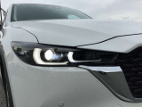 LEDヘッドランプ装備・消費電力が少なく明るいので夜間走行も安心して運転出来ます。