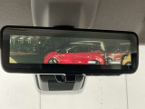 ◆◆◆インテリジェントルームミラーです。乗員、ヘッドレスト、積載物などで遮られがちなルームミラーの後方視界を車両後方にあるカメラの画像を映し出しいつもクリアに保ちます。