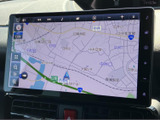 鮮明な地図表示で、目的地まで迷わずに行けます。渋滞情報もリアルタイムで確認可能。ドライブの計画もスムーズに進みますよ。