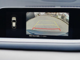 バックカメラを標準装備。駐車場などでの取り回しもスムーズに行っていただけます。